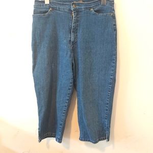 GO DENIM | Women's Capri Jeans Blue Size Large